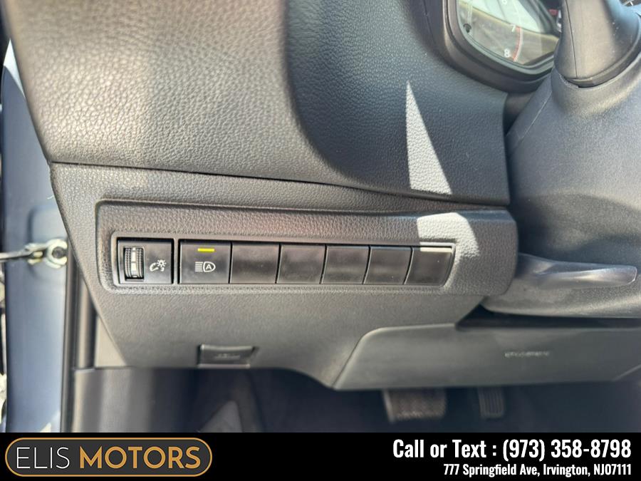 2023 Toyota Corolla LE CVT (Natl) photo