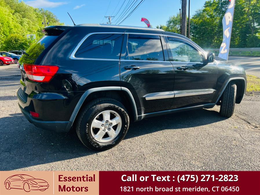 2012 Jeep Grand Cherokee Laredo photo