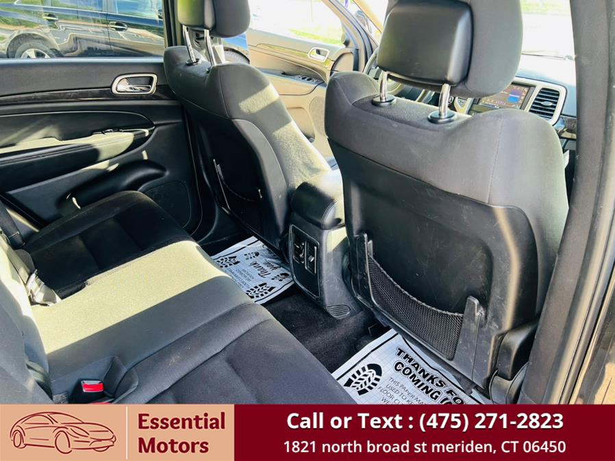 2012 Jeep Grand Cherokee Laredo photo