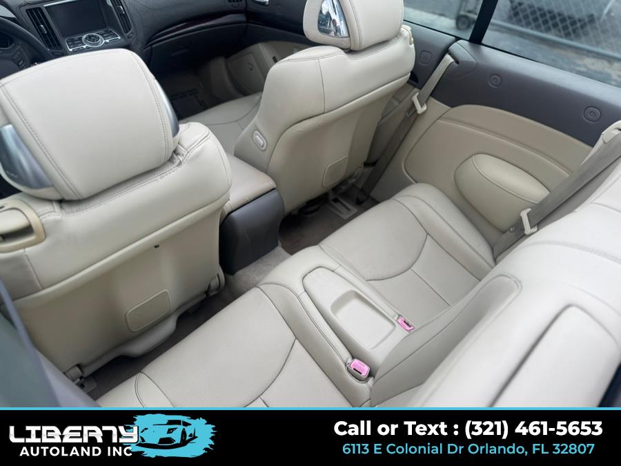 2010 Infiniti Legend photo