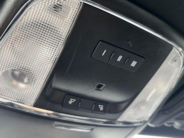 2019 Chrysler 300 S photo