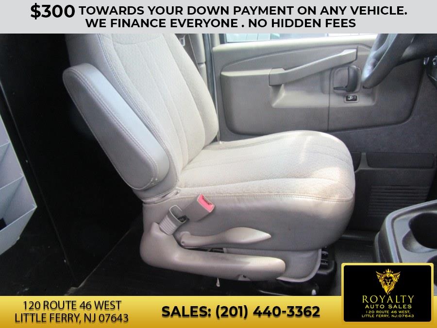 2017 Chevrolet Express Cargo Van RWD 2500 135