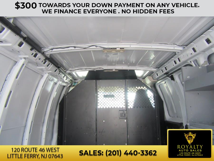 2017 Chevrolet Express Cargo Van RWD 2500 135