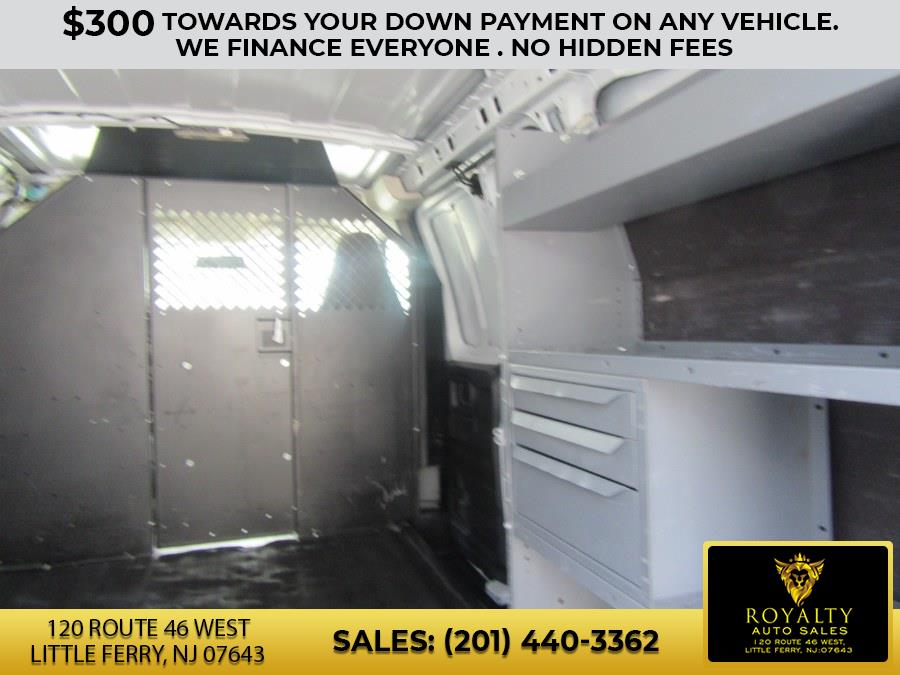 2017 Chevrolet Express Cargo Van RWD 2500 135