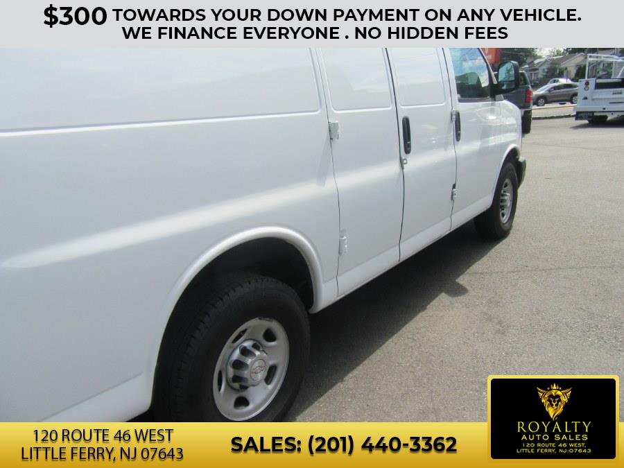2017 Chevrolet Express Cargo Van RWD 2500 135