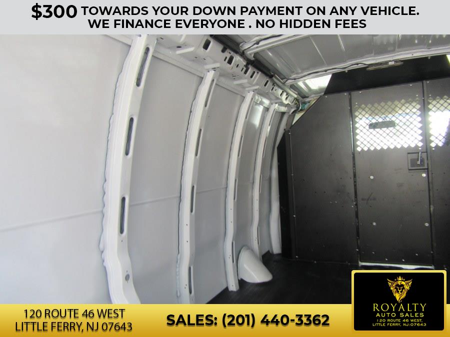 2017 Chevrolet Express Cargo Van RWD 2500 135