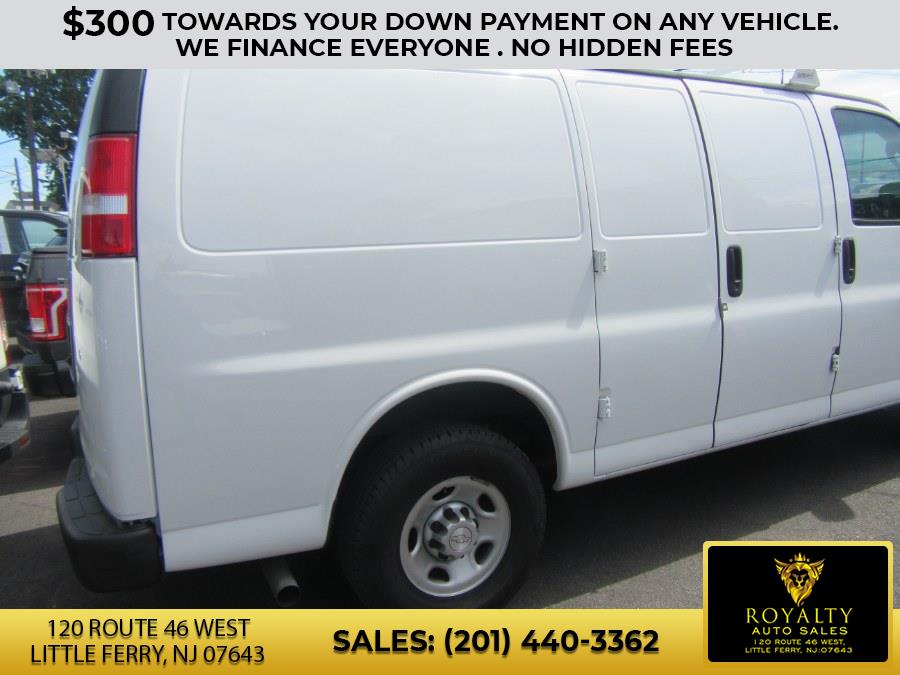 2017 Chevrolet Express Cargo Van RWD 2500 135