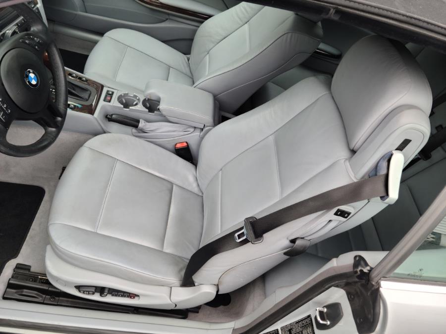 2002 BMW 3-Series 325Ci photo