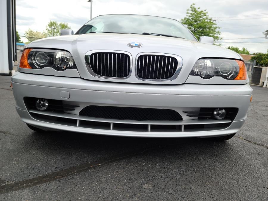 2002 BMW 3-Series 325Ci photo