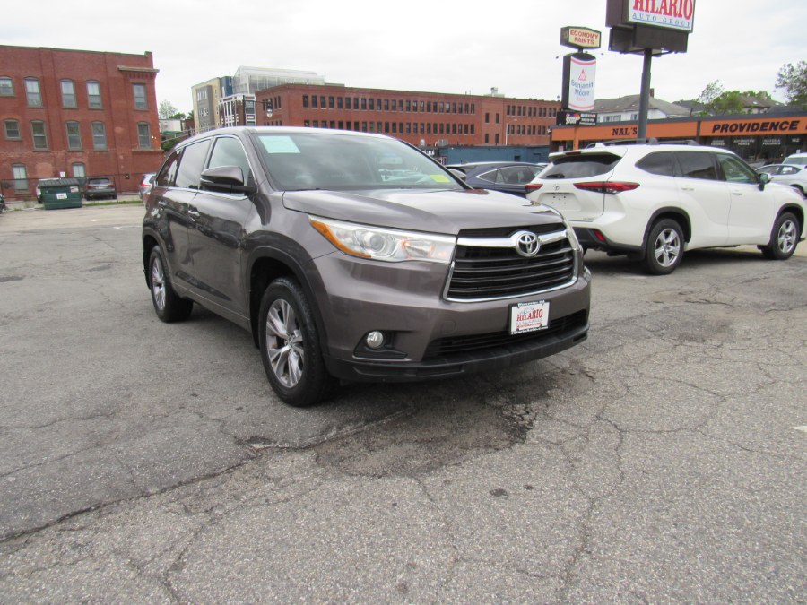 2016 Toyota Highlander LE Plus photo