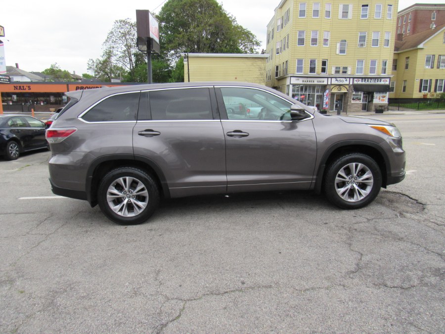 2016 Toyota Highlander LE Plus photo