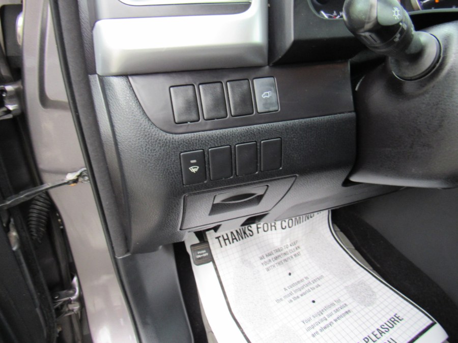 2016 Toyota Highlander LE Plus photo