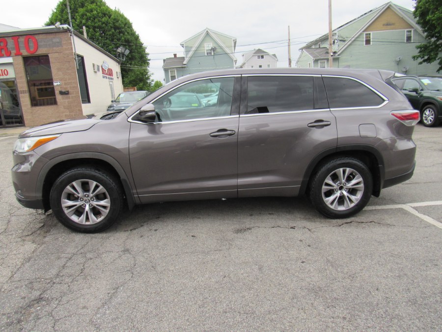 2016 Toyota Highlander LE Plus photo