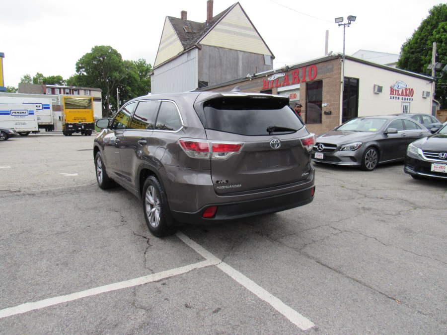 2016 Toyota Highlander LE Plus photo