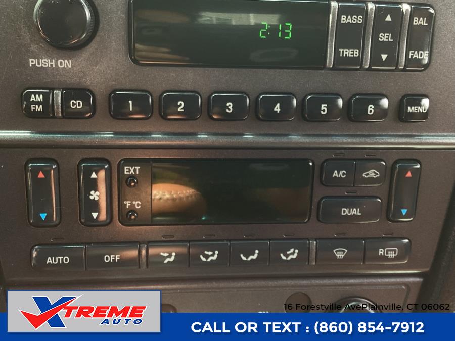 2003 Ford Thunderbird Deluxe photo