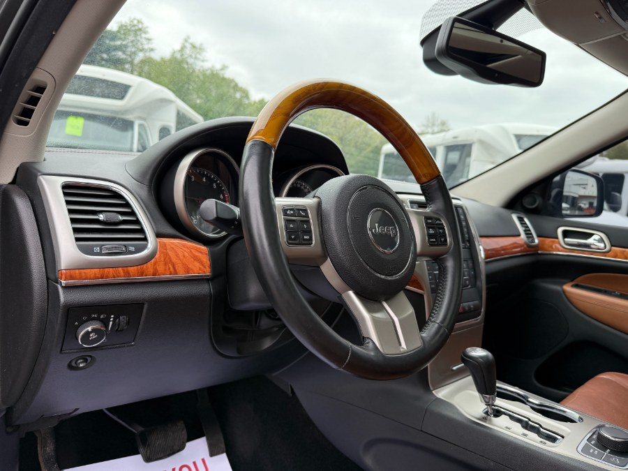2012 Jeep Grand Cherokee Overland photo