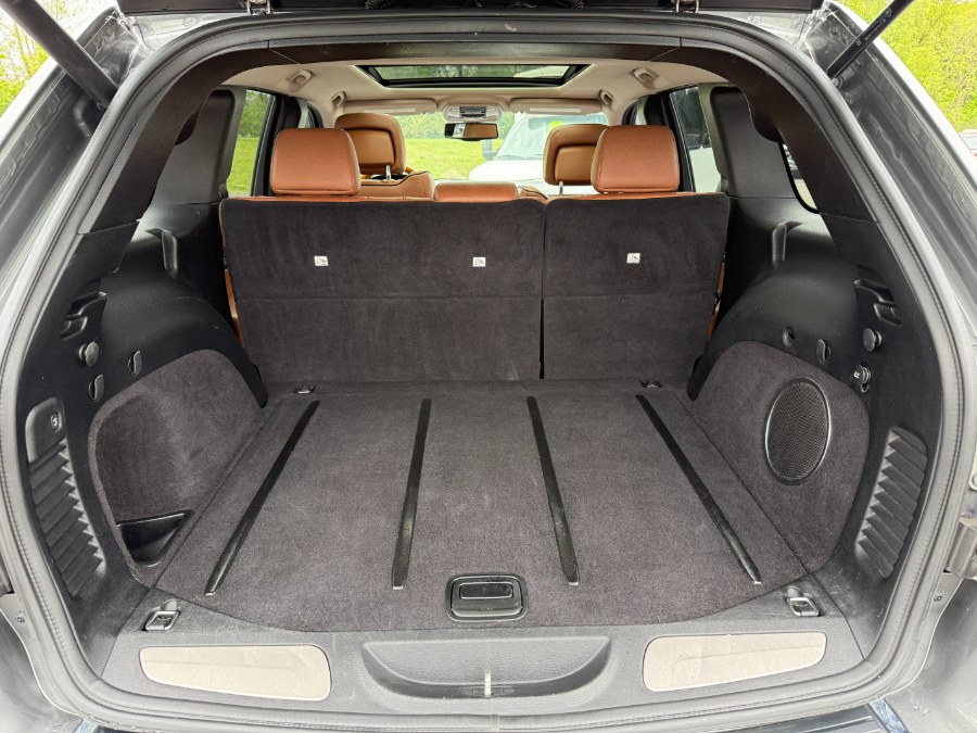 2012 Jeep Grand Cherokee Overland photo