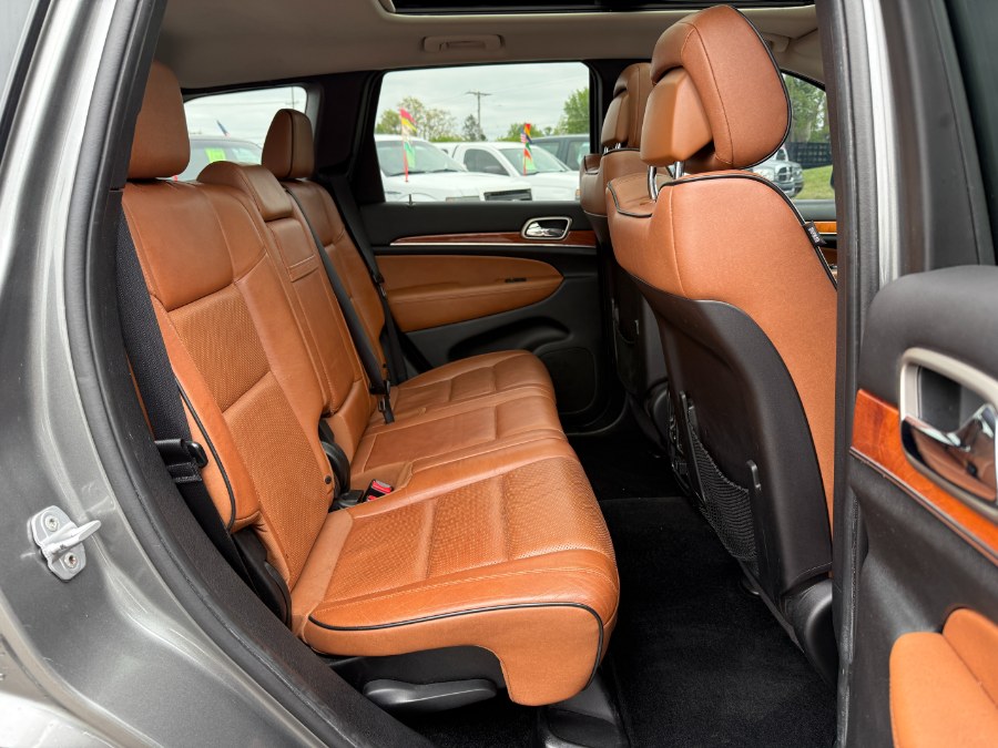 2012 Jeep Grand Cherokee Overland photo