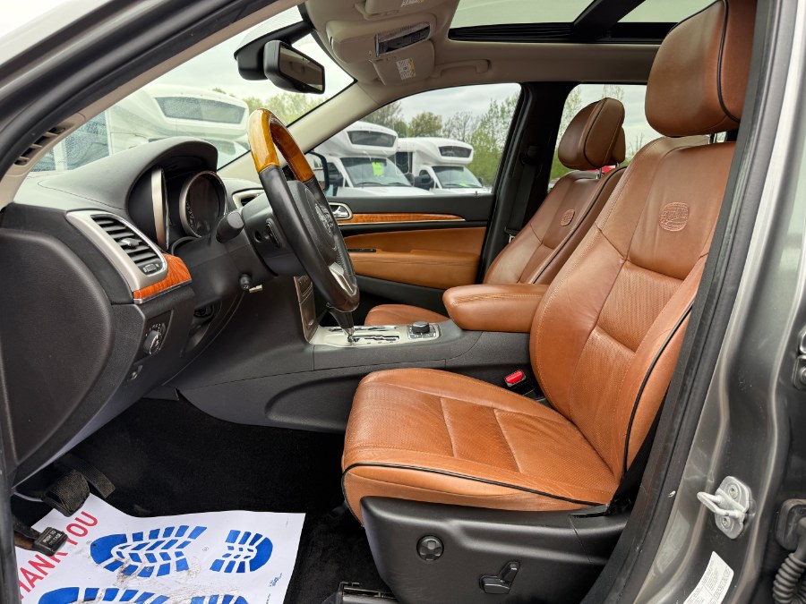 2012 Jeep Grand Cherokee Overland photo