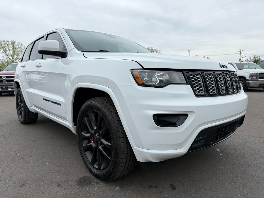 2018 Jeep Grand Cherokee Altitude 4x4 *Ltd Avail* photo