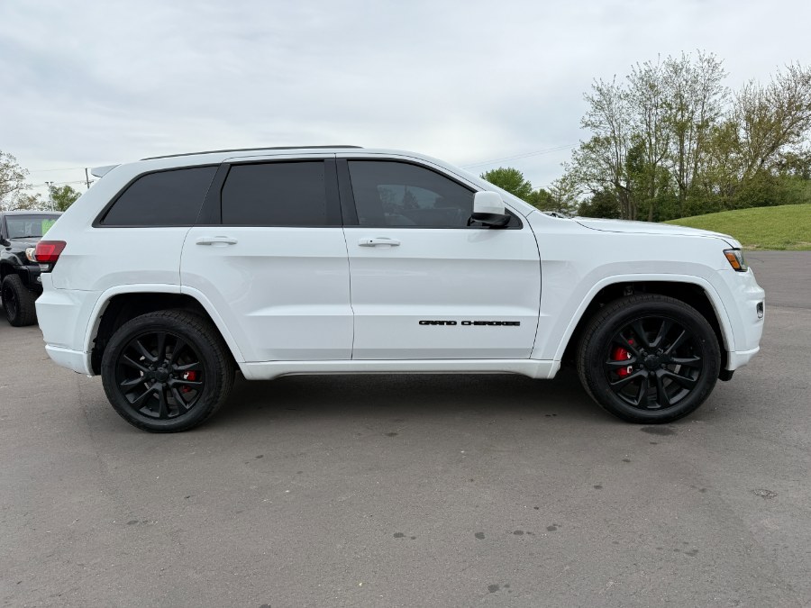 2018 Jeep Grand Cherokee Altitude 4x4 *Ltd Avail* photo