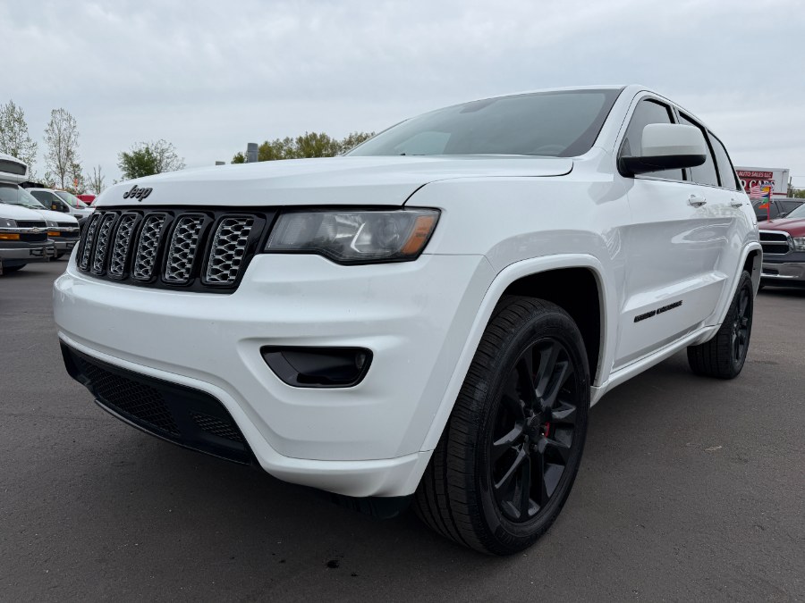 2018 Jeep Grand Cherokee Altitude 4x4 *Ltd Avail* photo