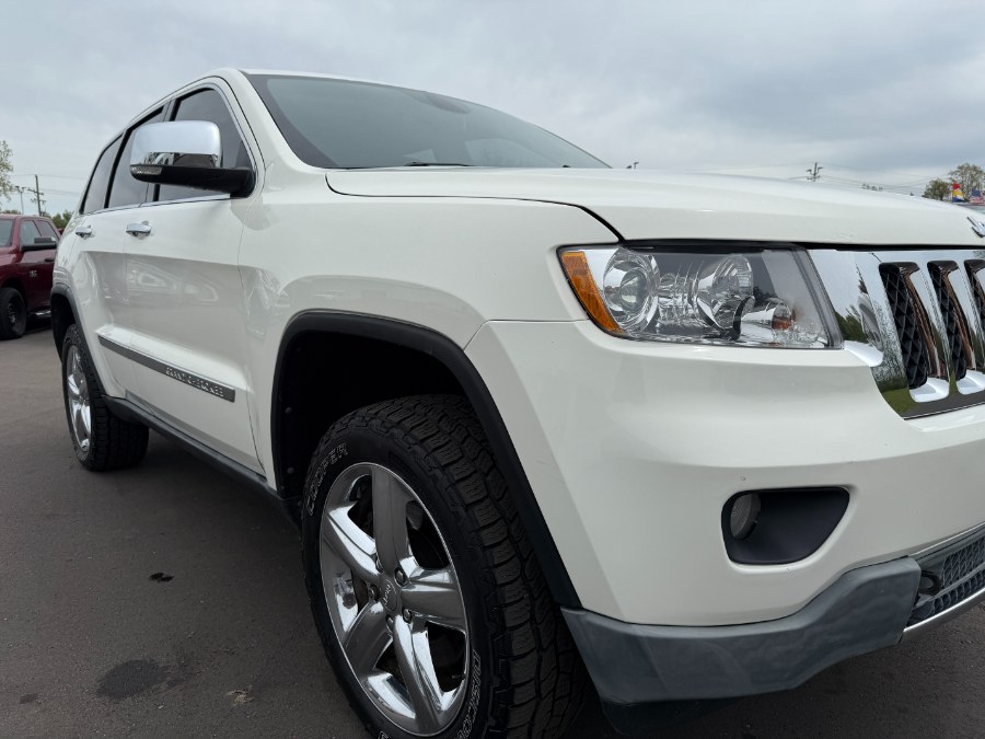 2011 Jeep Grand Cherokee Overland photo