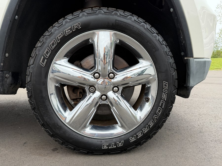 2011 Jeep Grand Cherokee Overland photo