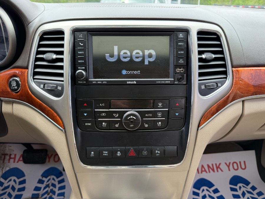 2011 Jeep Grand Cherokee Overland photo