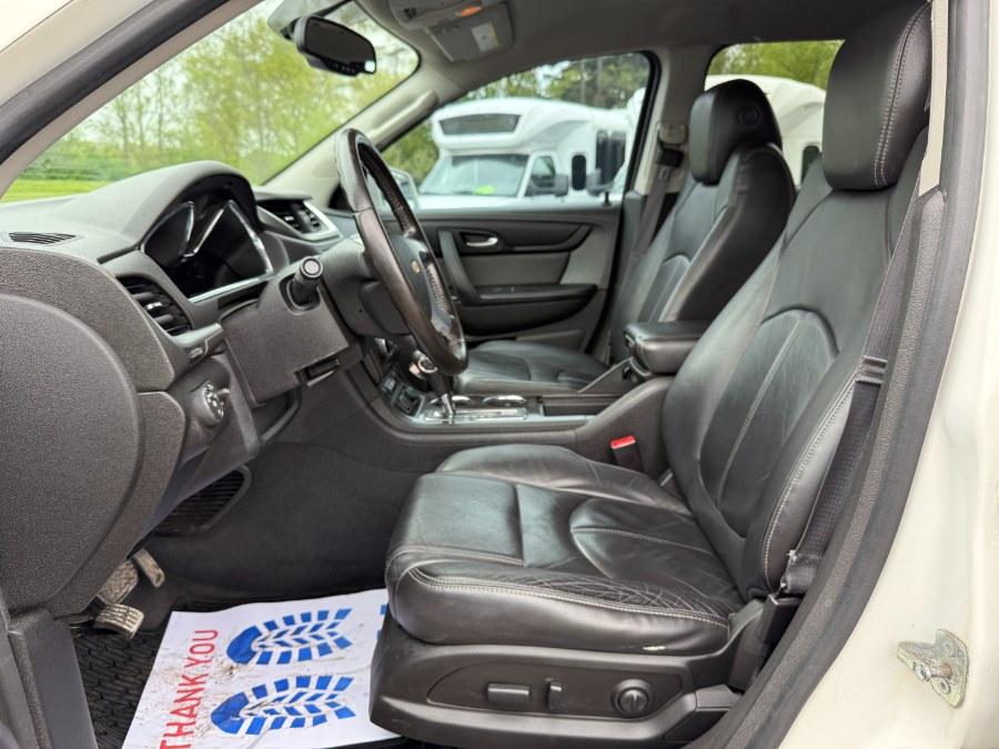 2015 Chevrolet Traverse AWD 4dr LT w/2LT photo