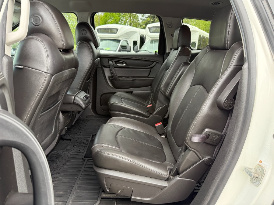2015 Chevrolet Traverse AWD 4dr LT w/2LT photo