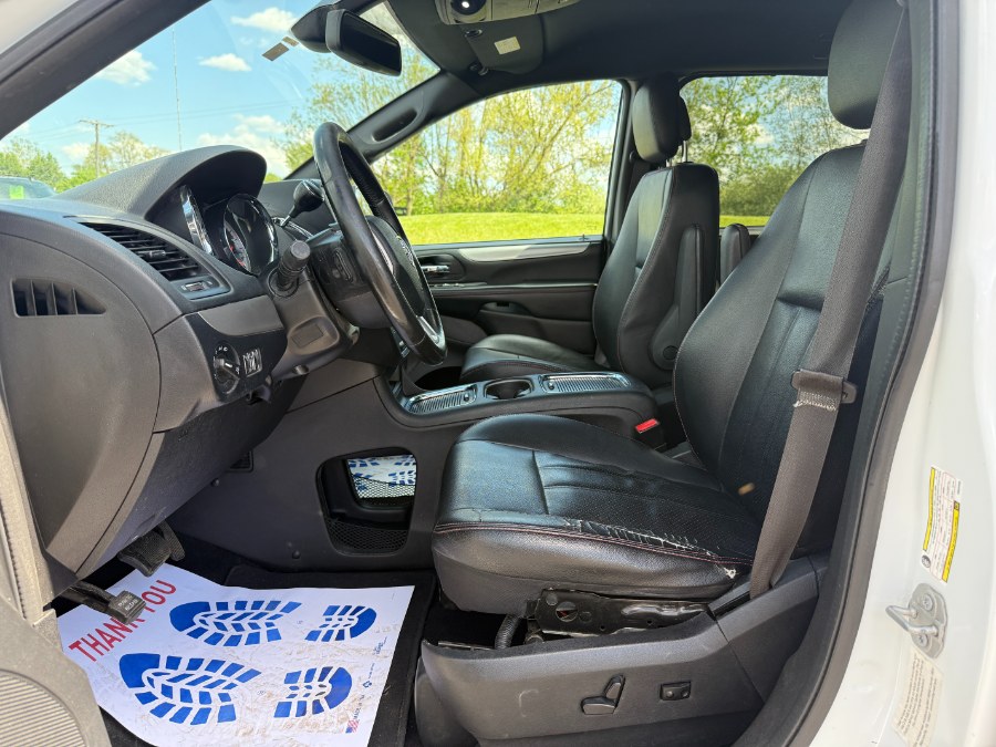 2019 Dodge Grand Caravan GT Wagon photo
