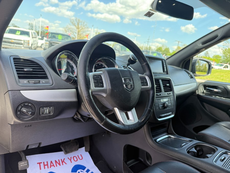 2019 Dodge Grand Caravan GT Wagon photo