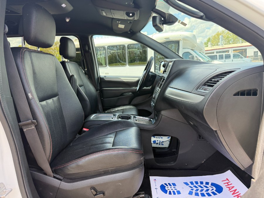 2019 Dodge Grand Caravan GT Wagon photo