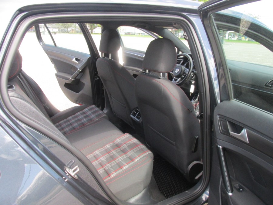 2020 Volkswagen Golf Gti 2.0T S DSG photo