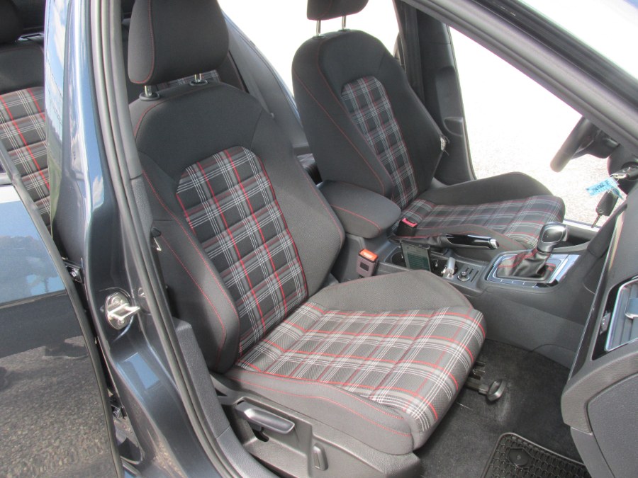 2020 Volkswagen Golf Gti 2.0T S DSG photo