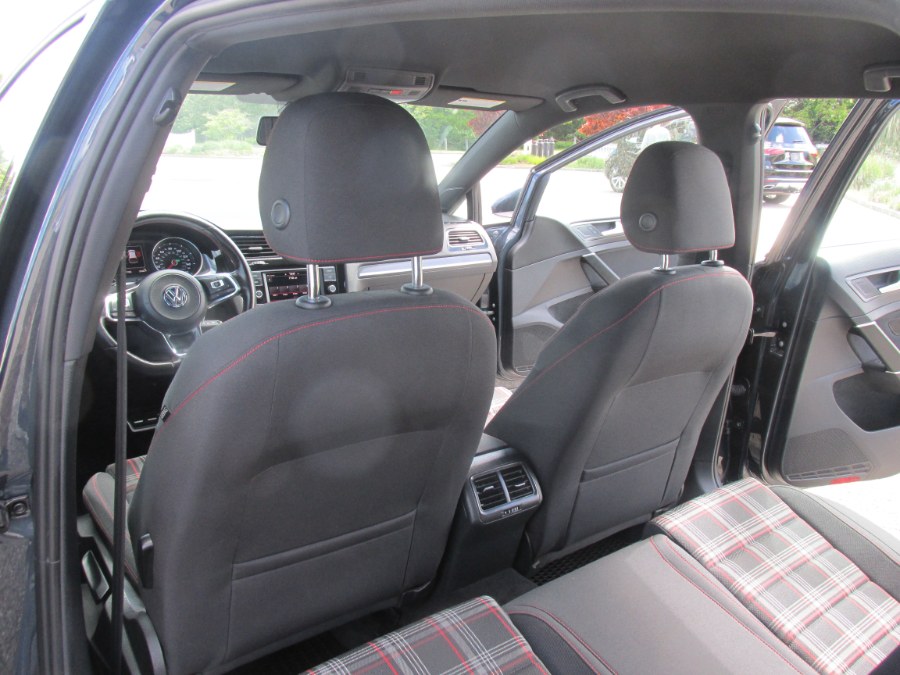 2020 Volkswagen Golf Gti 2.0T S DSG photo