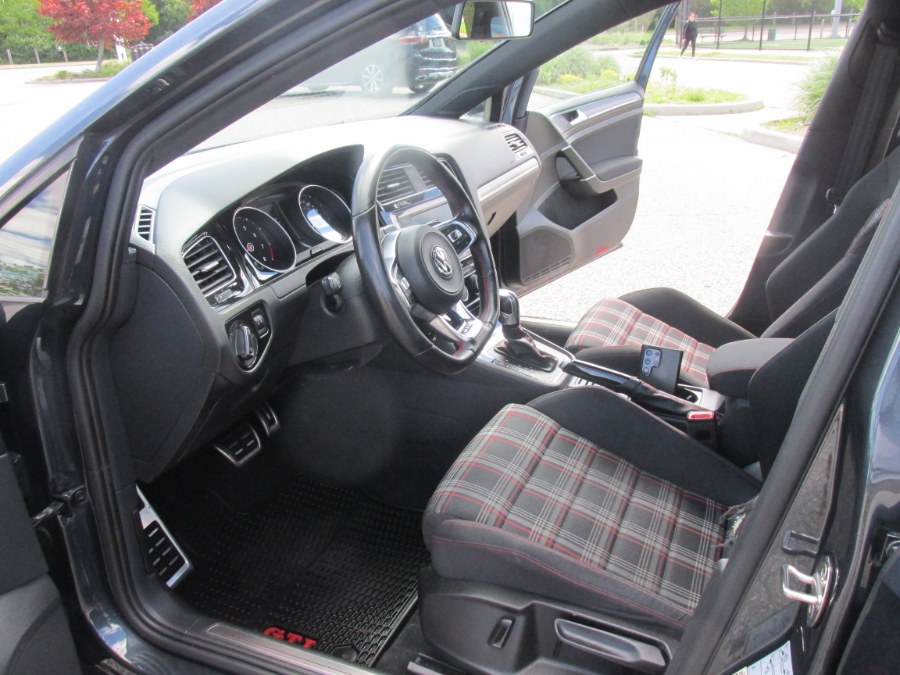 2020 Volkswagen Golf Gti 2.0T S DSG photo