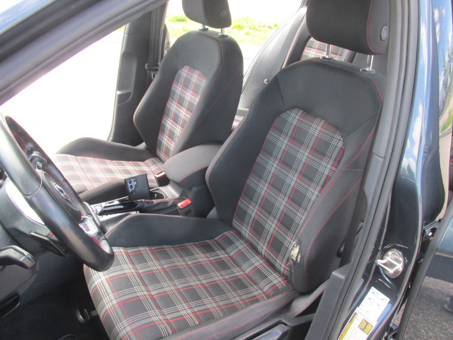 2020 Volkswagen Golf Gti 2.0T S DSG photo