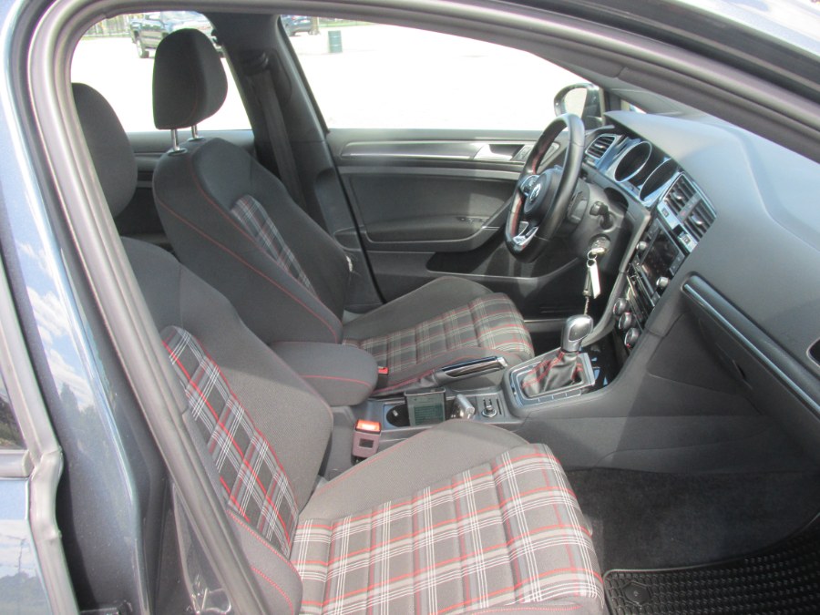 2020 Volkswagen Golf Gti 2.0T S DSG photo