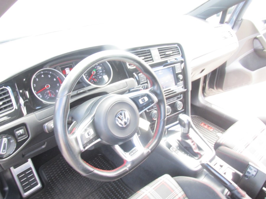 2020 Volkswagen Golf Gti 2.0T S DSG photo