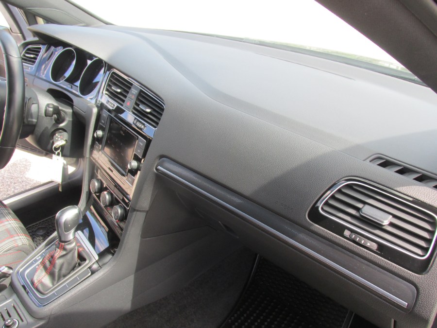 2020 Volkswagen Golf Gti 2.0T S DSG photo