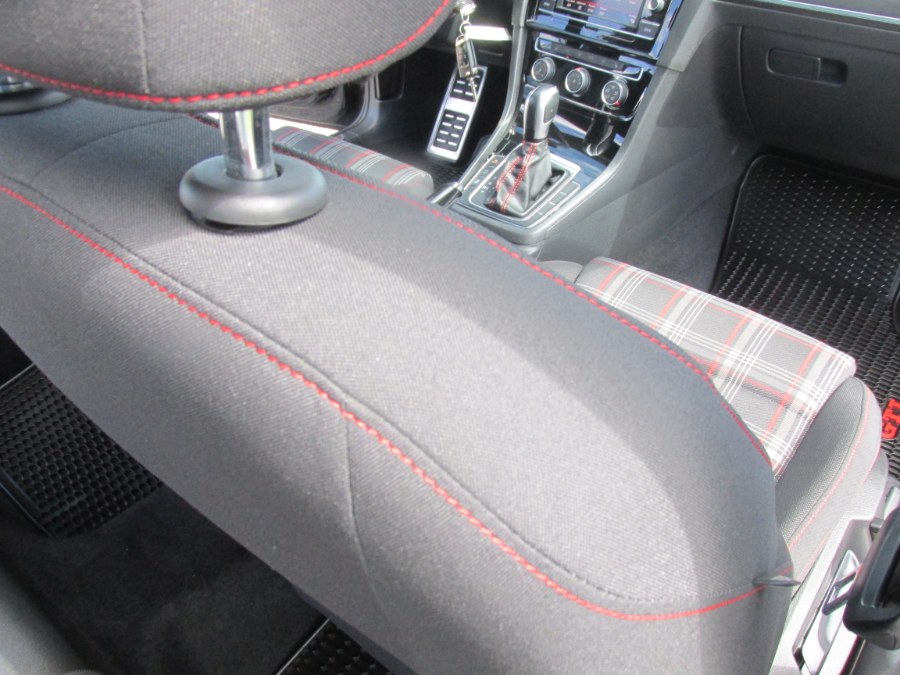 2020 Volkswagen Golf Gti 2.0T S DSG photo