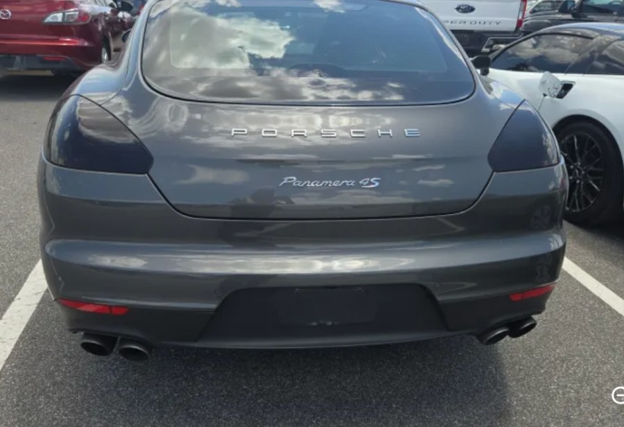2014 Porsche Panamera 4S photo