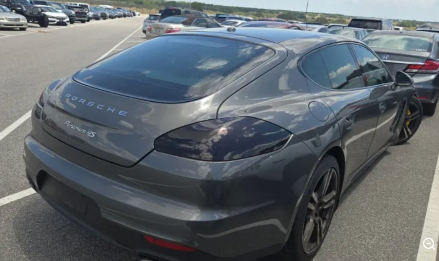 2014 Porsche Panamera 4S photo