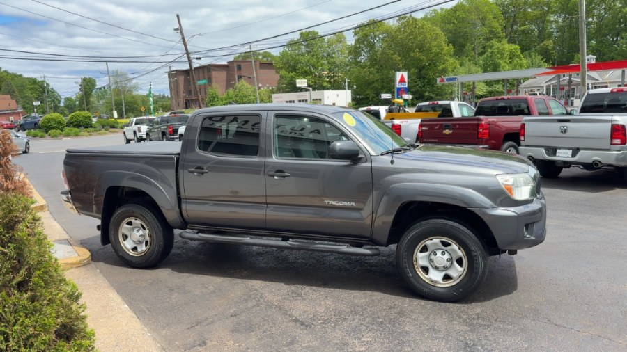 2015 Toyota Tacoma 4WD Double Cab V6 SR5 photo