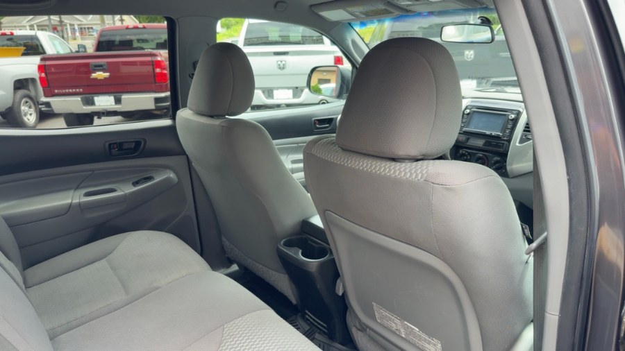 2015 Toyota Tacoma 4WD Double Cab V6 SR5 photo