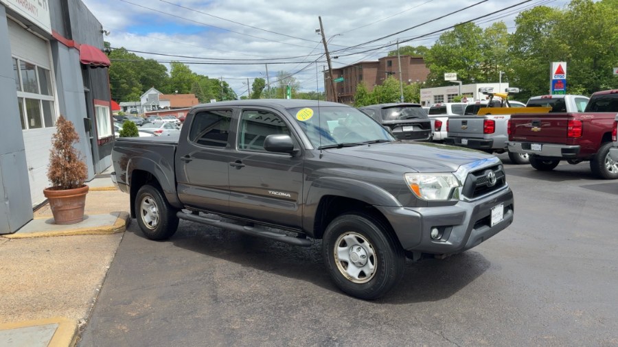 2015 Toyota Tacoma 4WD Double Cab V6 SR5 photo