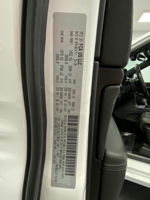 2020 Jeep Grand Cherokee Overland 4x4 photo