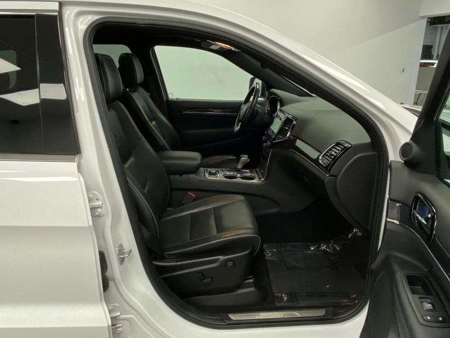 2020 Jeep Grand Cherokee Overland 4x4 photo